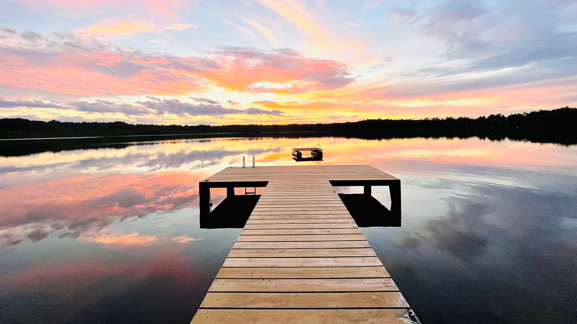 dollar-lake-retreat-sunset-pier